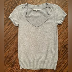 Gray shirt sleeve Rachel Roy sweater
